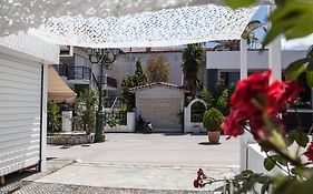 Kohili Apartments